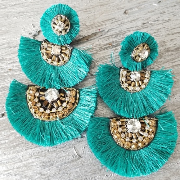 MODA ME COUTURE Jewelry - Fan Boho Fan Earrings